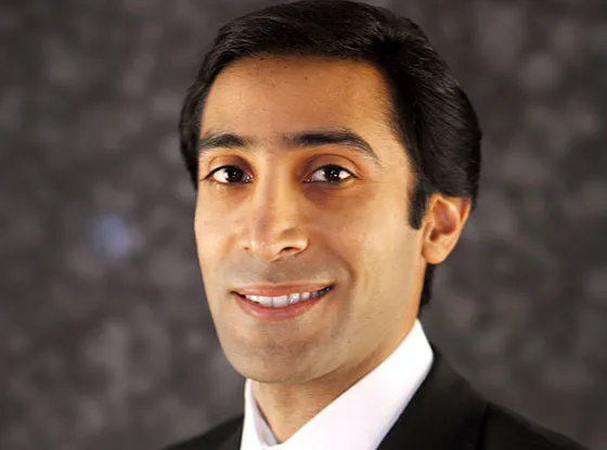 Dr. Peyman Kakoli, DDS